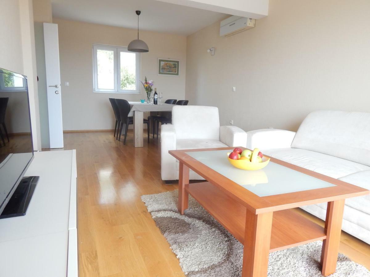 Apartman Karlo Макарска Екстериор снимка