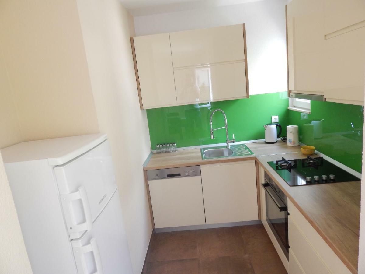 Apartman Karlo Макарска Екстериор снимка