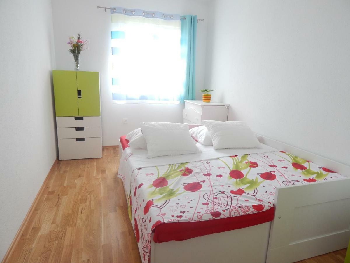 Apartman Karlo Макарска Екстериор снимка
