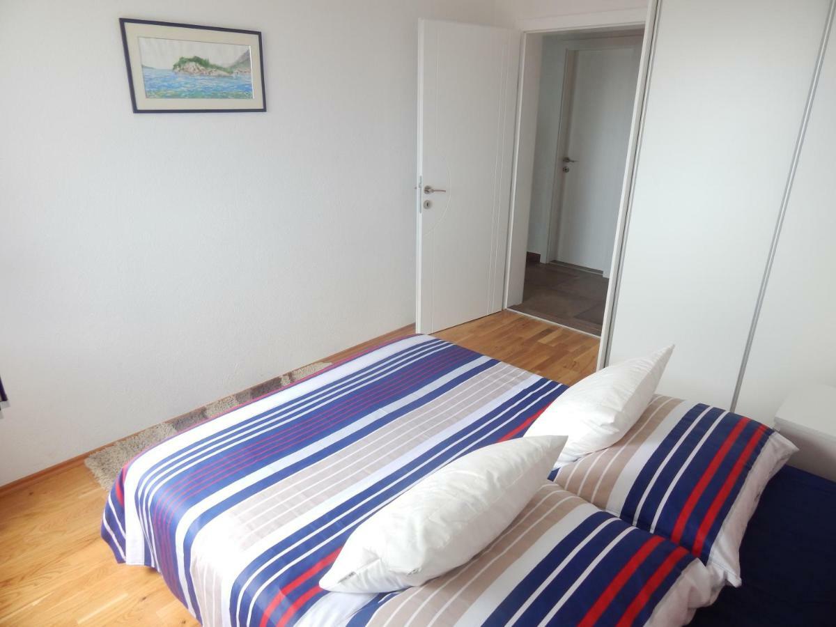 Apartman Karlo Макарска Екстериор снимка