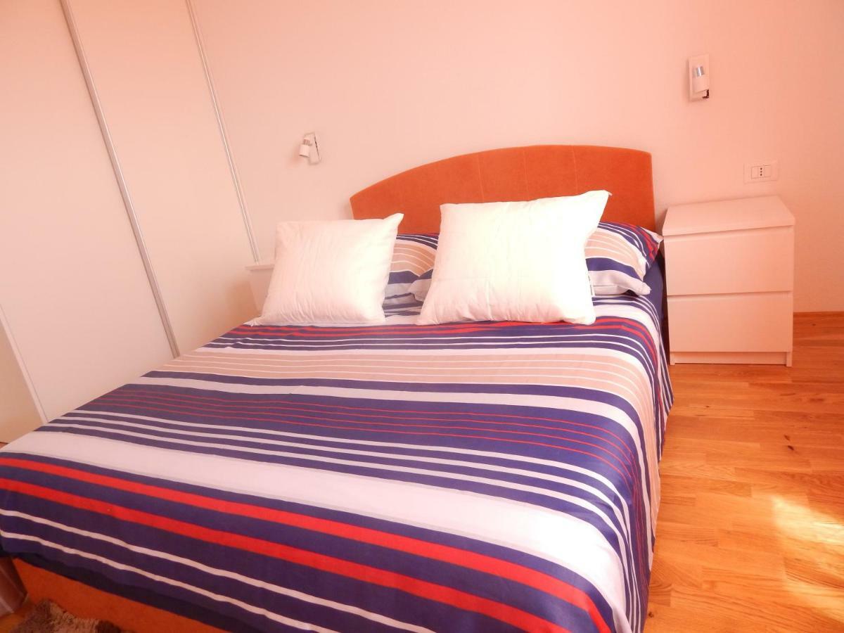 Apartman Karlo Макарска Екстериор снимка